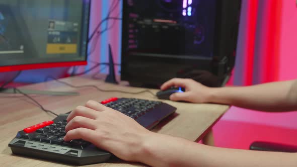 Hands Of Gamer Man Playing Survival Shooter Games alt