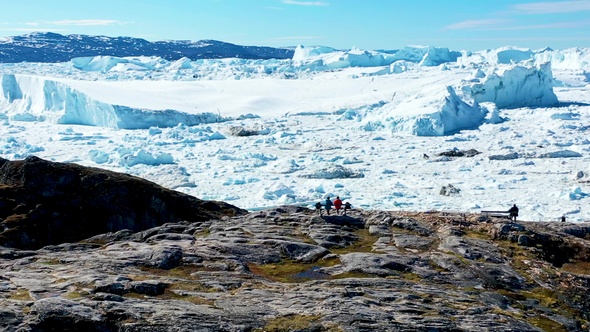 Antarctic Ocean Environment. Arctic Ice Nature Landscape of Global Warming and Climate Change alt