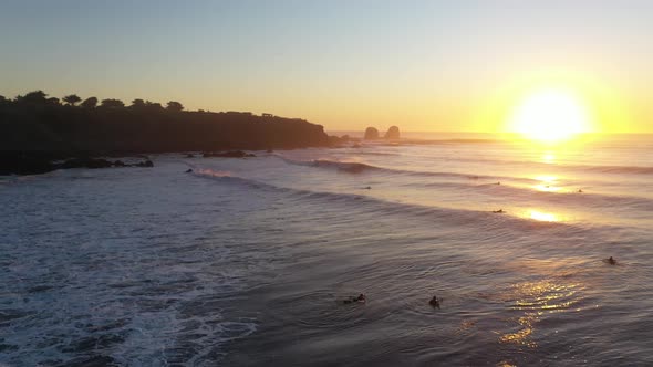 Aerial view from drone plane epic of waves in punta de lobos pichilemu chile epic sunset alt