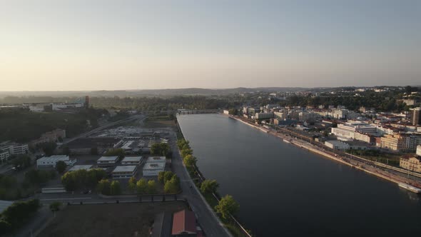 Peaceful scene, Mondego river view from above at morning lights - Coimbra alt