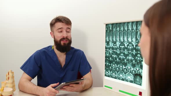 Woman Listening Medical Worker Therapist Counsellor Pediatrician Visiting alt