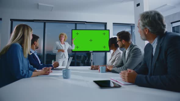 Presentation at department meeting alt