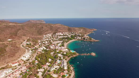 Drone Over Coastline Of Cap De Creus Towards Horizon alt