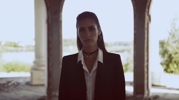 Portrait Woman in Forsaken Building alt