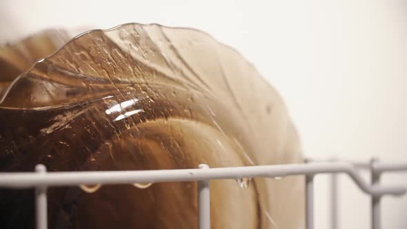 Cleaning Plate in Dish Washer Machine alt