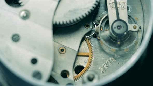 Clockwork Mechanism with Interlocking Cogwheels alt