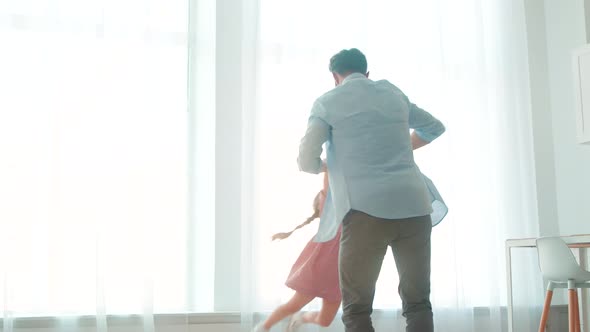 Leisure happy family at home alt