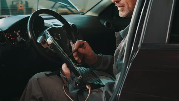 Service Repair Maintenance Concept alt