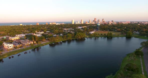 4K Aerial Video of St Petersburg from Crescent Lake Park alt