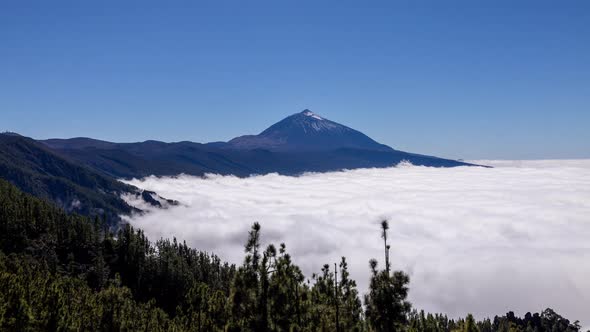 Sea of Clouds at El Teide in Tenerife Canary Islands alt