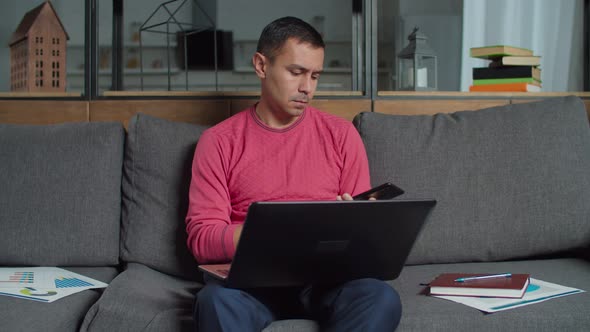 Deaf Freelancer Answering Phone Call During Work alt