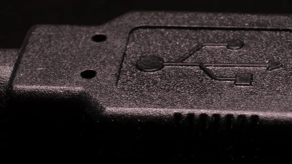 Macro USB cable with smooth camera movement. alt