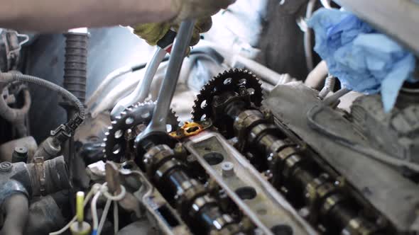 Car mechanic working in service center