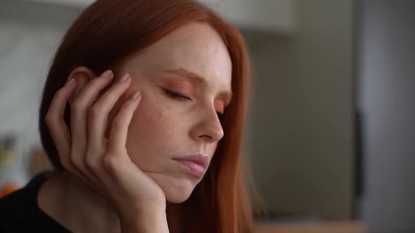 Closeup Face of Bored Young Woman Office Worker Tired Unmotivated and Disinterested in Dull Work alt