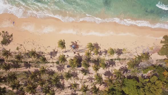 4k 24fps Cental Drone Shoot Of The Beach In The Caribbean With The Paradise alt