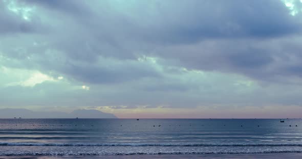 Beautiful Sunset in the Tropics on the Backdrop of the Ocean. Concept Nature, Vacation, Relaxe alt