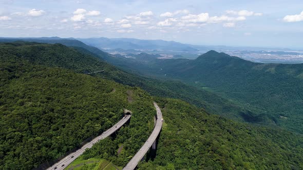 Nature landscape of Imigrantes highway road in Brazil. alt
