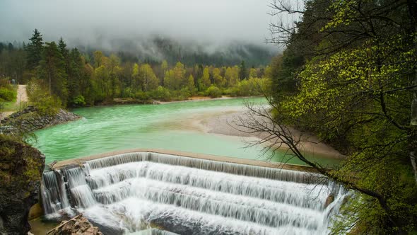 Fossen Waterfall alt