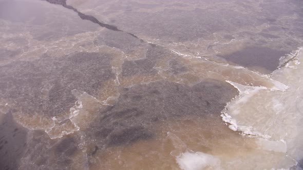 Icebreaker Sail Thru Arctic Water Ocean alt