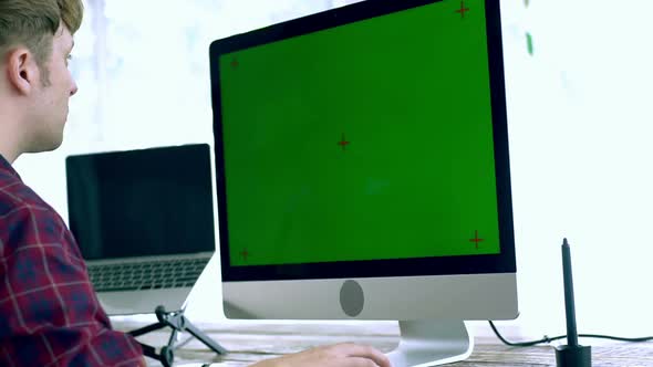 Freelancer Working at Home 10 alt