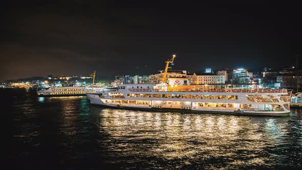 Eminonu SabitIstanbul Sea Traffic Time Lapse