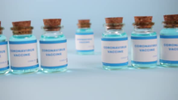 Close Up Moderna Vaccine alt
