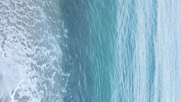 Vertical Video Sea Near the Coast  Closeup of the Coastal Seascape alt