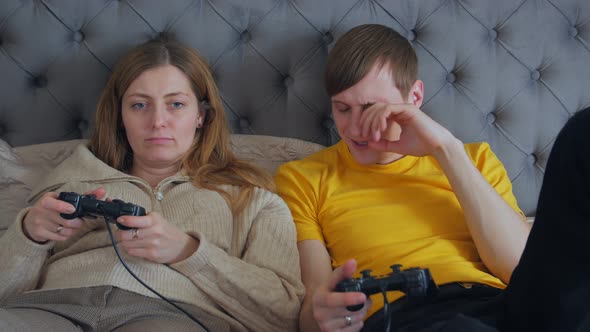 Man Woman Talking and Playing alt