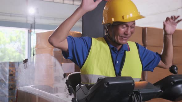 Portrait of senior asian happiness male worker alt