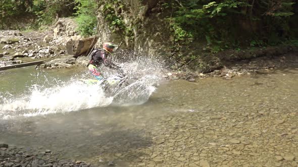 Enduro and Splashes in the Sun