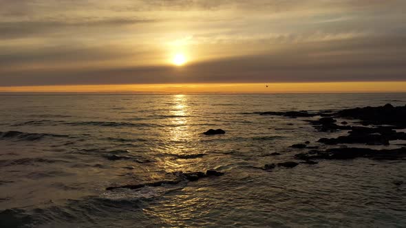 Beautiful Sunset over the Sea alt