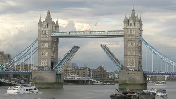 The Tower Bridge open for a boat alt