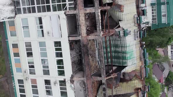 Vertical Video of a Residential Building Damaged By the War in Ukraine alt