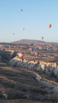 Balloons in Cappadocia Vertical Video Slow Motion alt