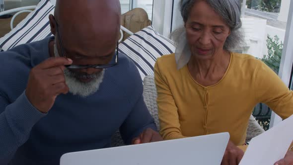 Mature couple at home alt