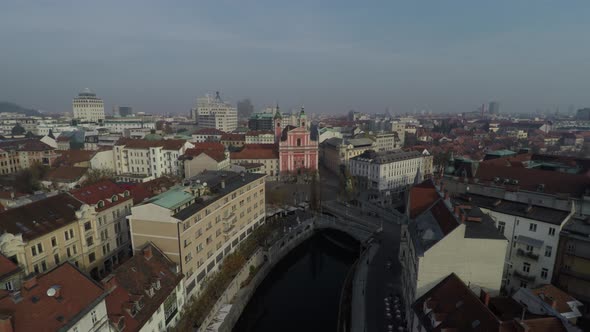 Aerial view of Ljubljana alt