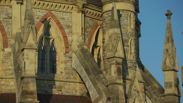 Tilt up view of the Library of Parliament, Ottawa alt