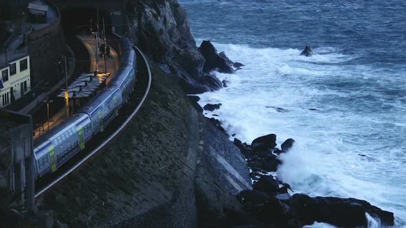 Train Waiting for Passengers on Manarola Station, Cinque Terre, Transportation alt