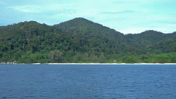 View From Boat on Deserted Islands in Thailand alt