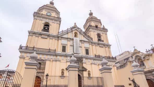 Exterior of the Basilica of San Pedro Timelapse Hyperlapse Built By the Society of Jesus in the alt