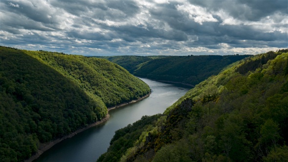 SunLight Timelapse Above Gratte Bruyere Forest and Dordogne, Serandon, France alt
