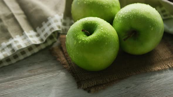 Green Apples in Water Drops alt