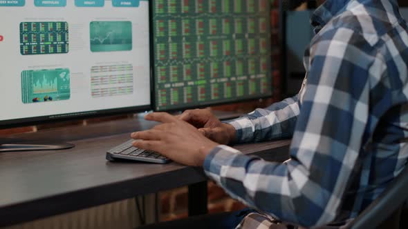 Male Investor Brainstorming Ideas to Plan Financial Exchange Strategy alt