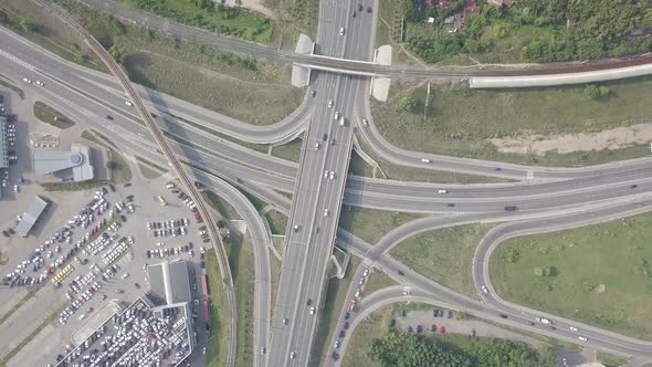 Automobile road interchange with traffic in the daytime