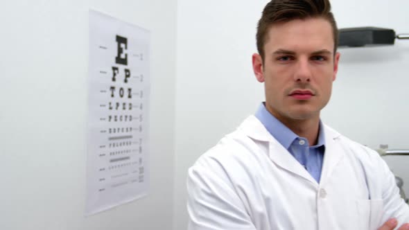 Optometrists standing in ophthalmology clinic alt