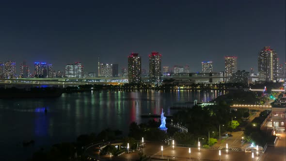Beautiful Rainbow bridge in Tokyo city in Japan alt