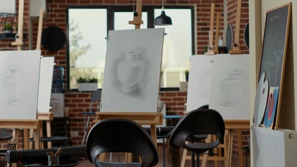 No People in Artistic Workshop Used to Teach Drawing Skills alt