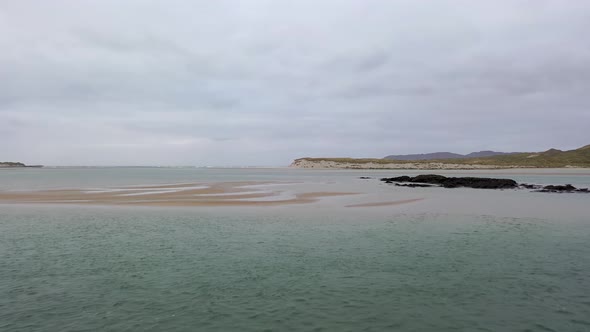 Dooey Beach By Lettermacaward in County Donegal  Ireland alt
