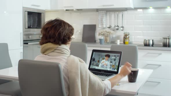 Online Conversation with Doctor alt