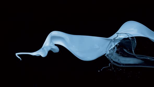 Blue paint and water splash in the air, Slow Motion alt